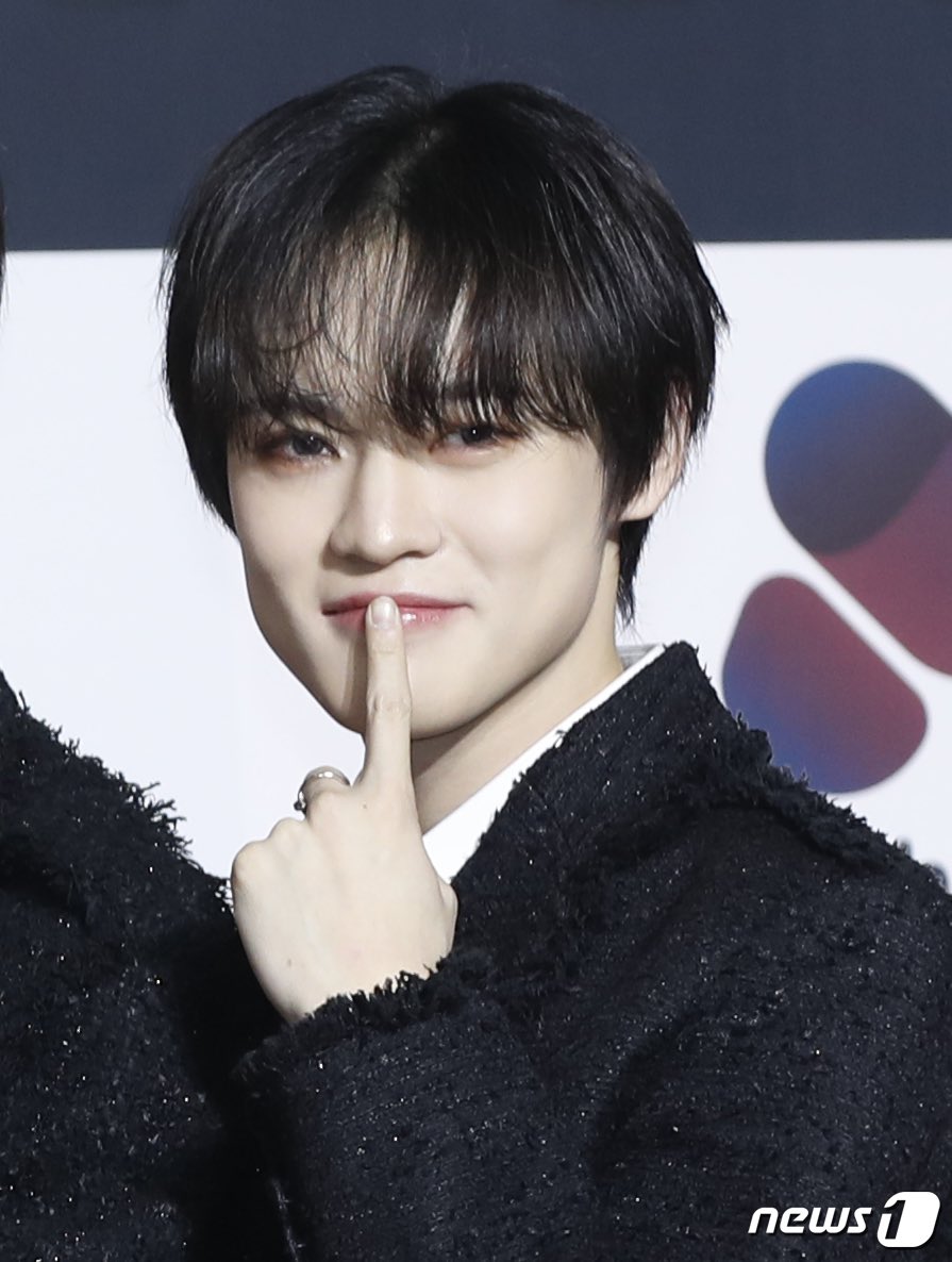 GDd7WhXagAAC9DQ?format=jpg&name=medium