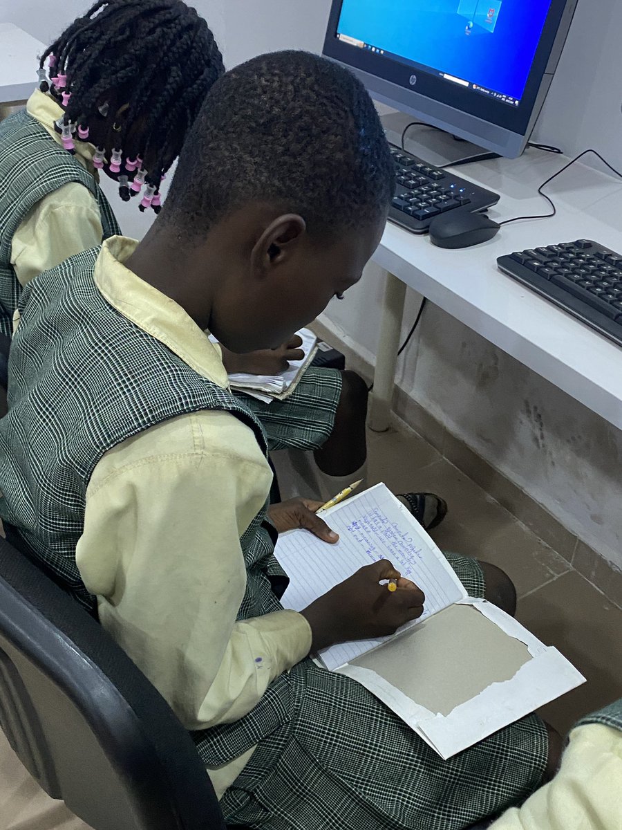 atbtechhub's tweet photo. This week, ATB Tech Hub partnered with schools like Samseed International, offering free access to cutting-edge facilities for computer studies. #ATBTechHub #TechEducation #EmpoweringFutures #ComputerAppreciation #DigitalLiteracy #FutureTechLeaders #freetechskill #TechNews https://t.co/cschM49CgE