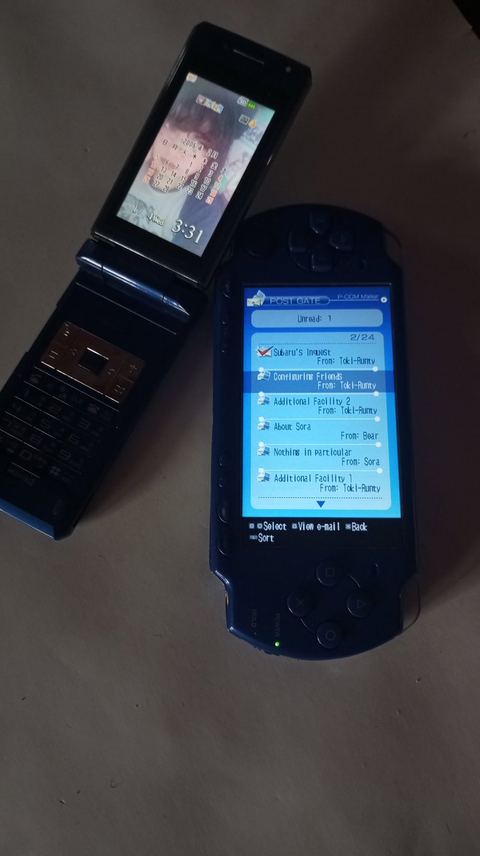 EgoisTamamono's tweet image. My old keitai phone with Altimit-P os from .hack//LINK

#dothack
#dothacklink