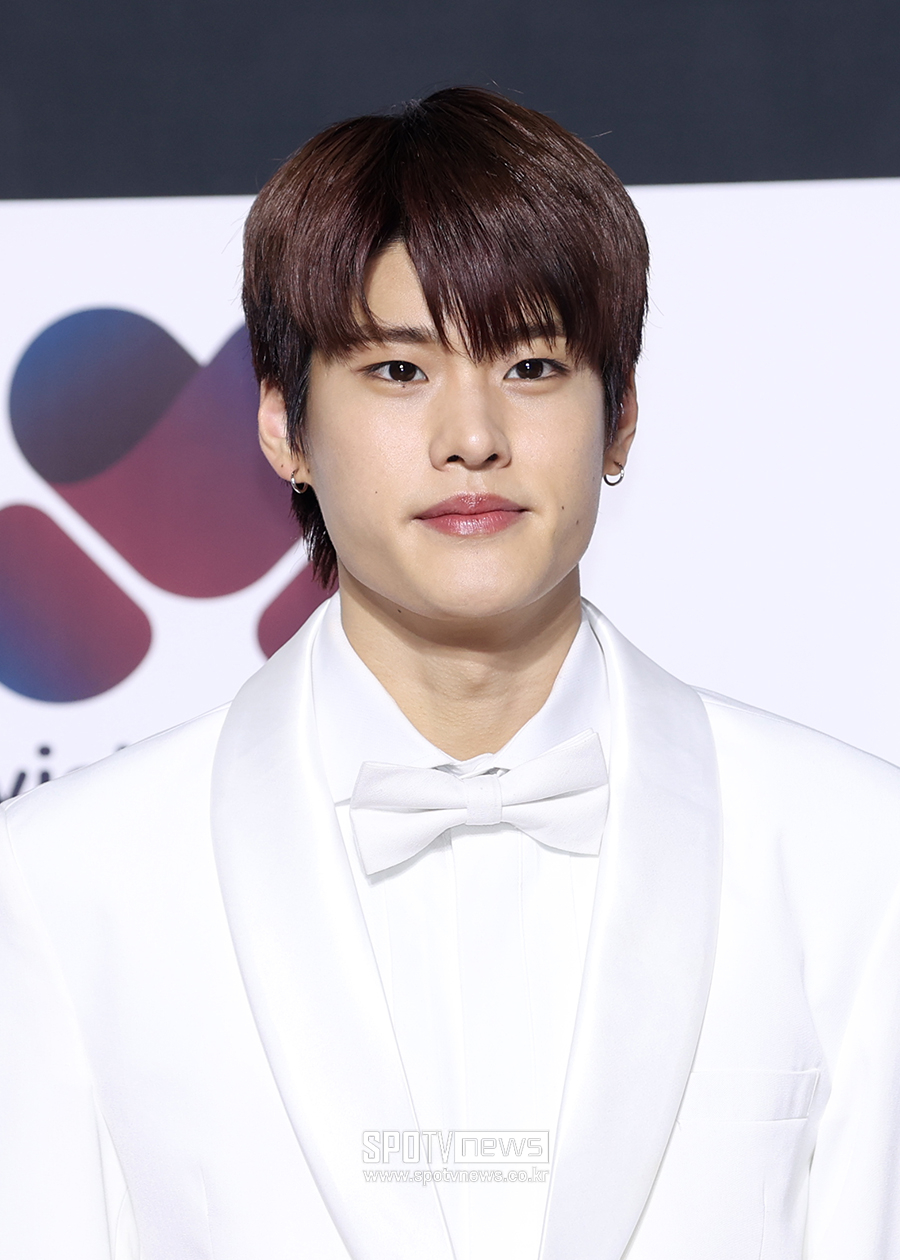 GDd9VxbbYAAaLbJ?format=jpg&name=large