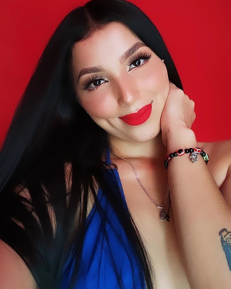 daniela59876367's tweet photo. Koliflor 🔥 https://t.co/k8nNjyR6Ni