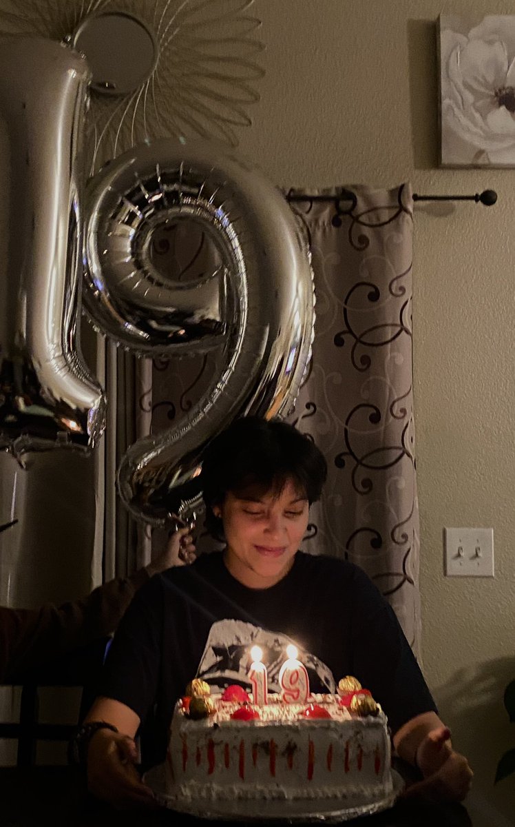Destiny_Perez15's tweet photo. A year closer to death https://t.co/rF0Iqkwq4e