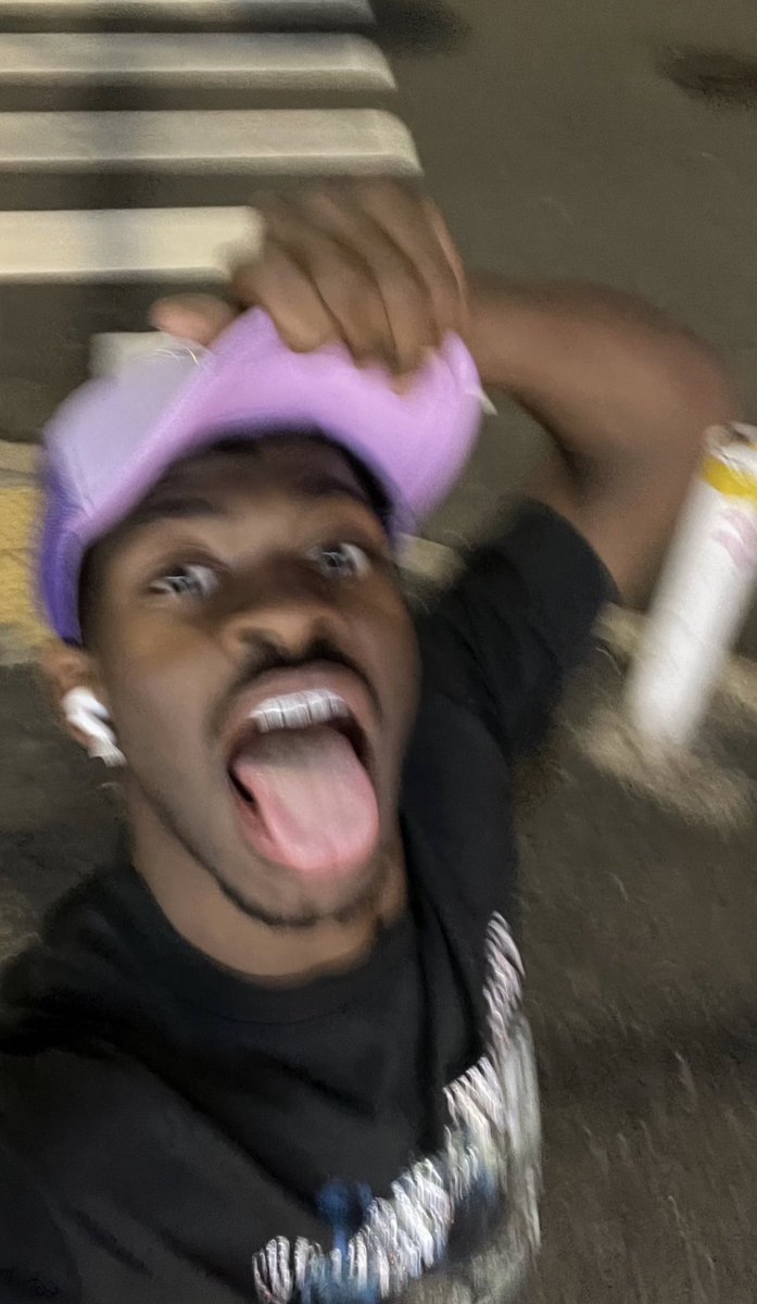 lilnasxmajor's tweet photo. i wish the world saw montero the same way the montourage does 🫶🏽 https://t.co/AQiTIDI36T