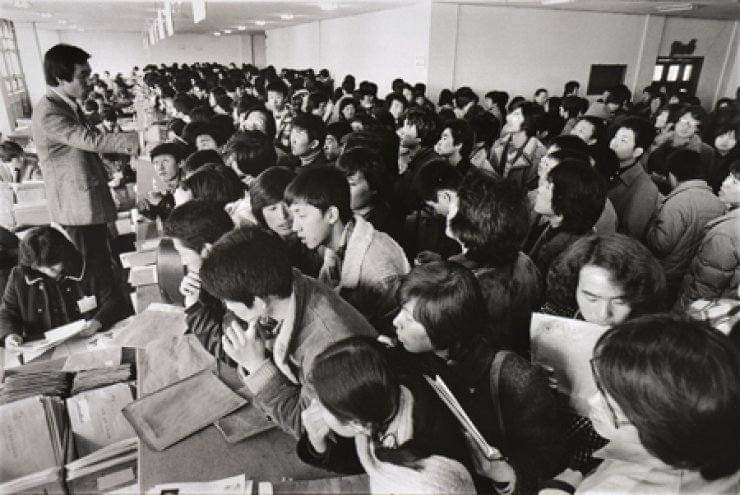 Ada kertas kajian saya baca, semasa Korea Selatan ranap dan hancur selepas dijajah oleh Jepun (1910-1945) dan selepas Perang Korea (1950), mereka bangkit dengan pendidikan. Yang minta pendidikan itu adalah rakyat Korea sendiri.

Benda ini bertitik tolak masa penjajahan Jepun yang