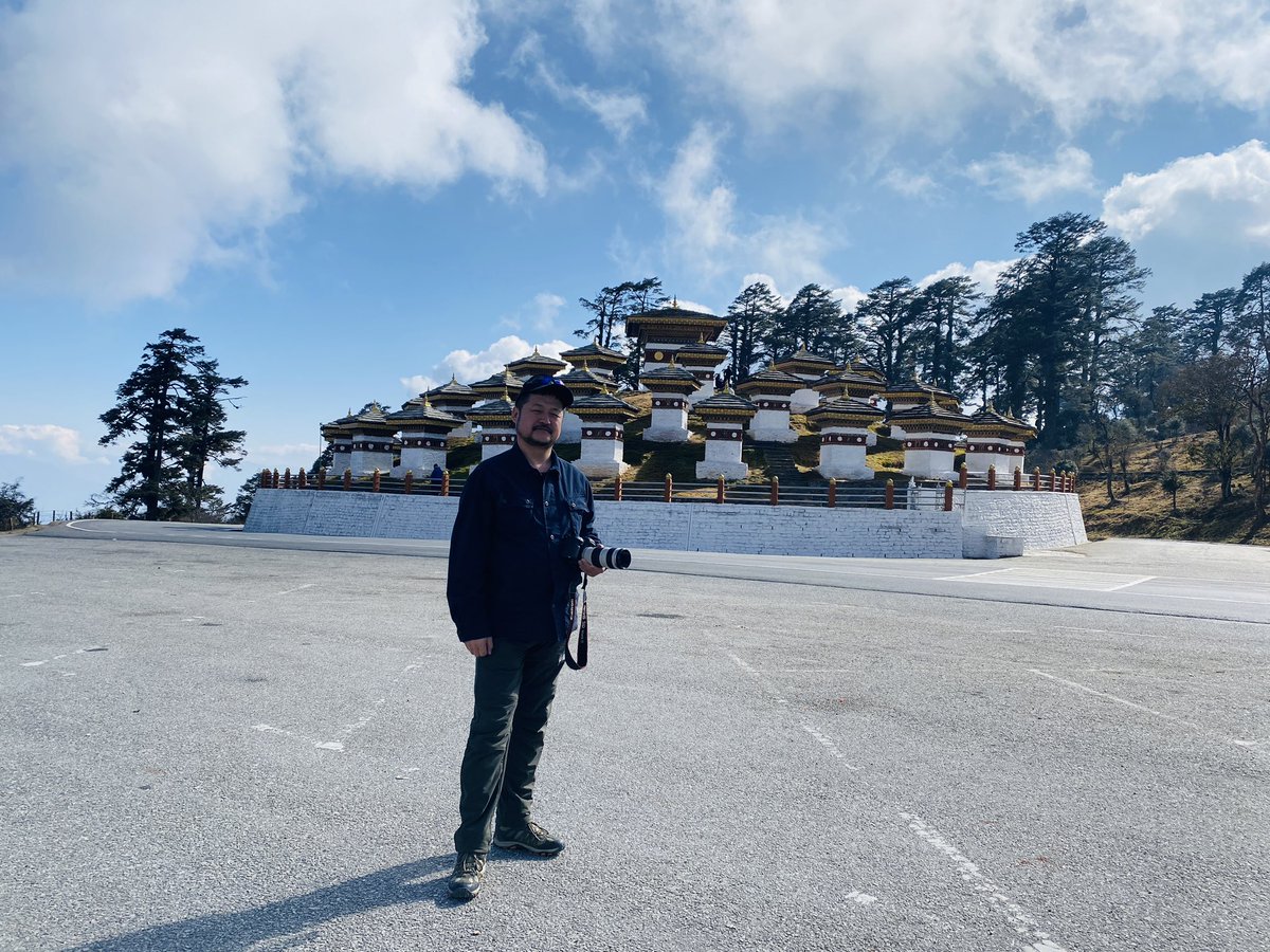 otoch1991's tweet photo. #Bhutan mountain pass
#Dochula pass 3100 m https://t.co/jLRJyvMEOo