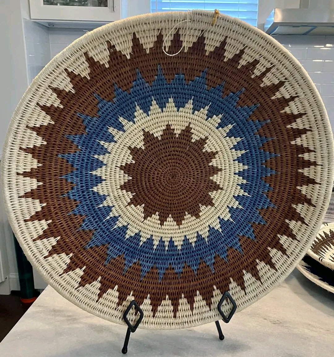 LinseyGallery's tweet photo. 📍The Binga ladies are really great at their craft such that we need to help spread the word and push for more exports.
📲Call or whatsapp us at +263787318333 for all art inquiries, paintings, drawings, Potraits, Stone/Metal/wood/glass Sculptures, sales and more. https://t.co/pALSK1Zk8P