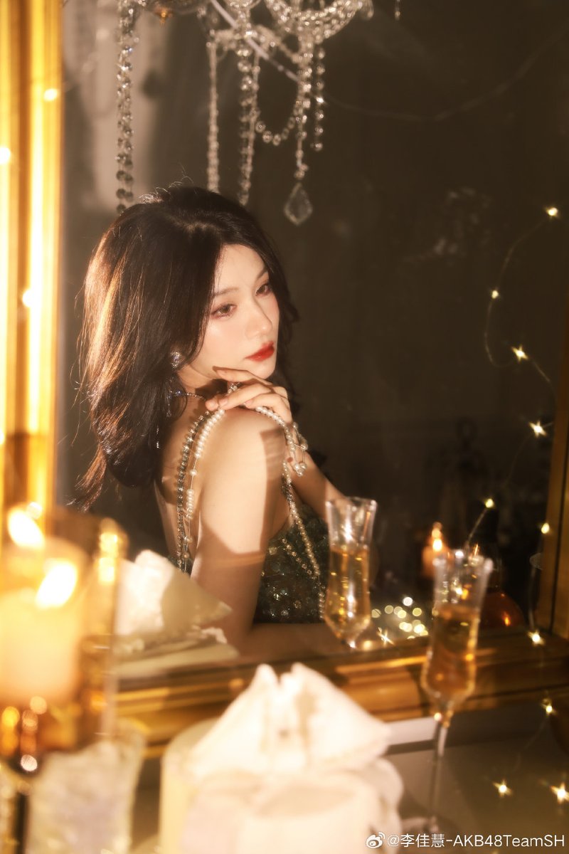 SHThaifans's tweet photo. 〖 Li JiaHui 〗Weibo 111223

#หลี่เจียฮุ่ย
#李佳慧
#LiJiaHui
#AKB48TeamSH https://t.co/XH01iDyvqk