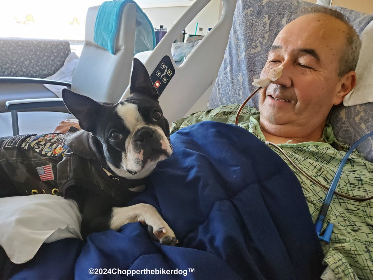 Making a special visit on this special day #NationalLawEnforcementAppreciationDay. Giving some comfort. Sharing my #ChopperLove &amp; showing my appreciation 2 <a href="/SanDiegoPD/">San Diego Police Department</a> Officer Kosugi who's been hopitalized since 12/29 now recovering from a "serious surgery". TY 2 ALL LE officers