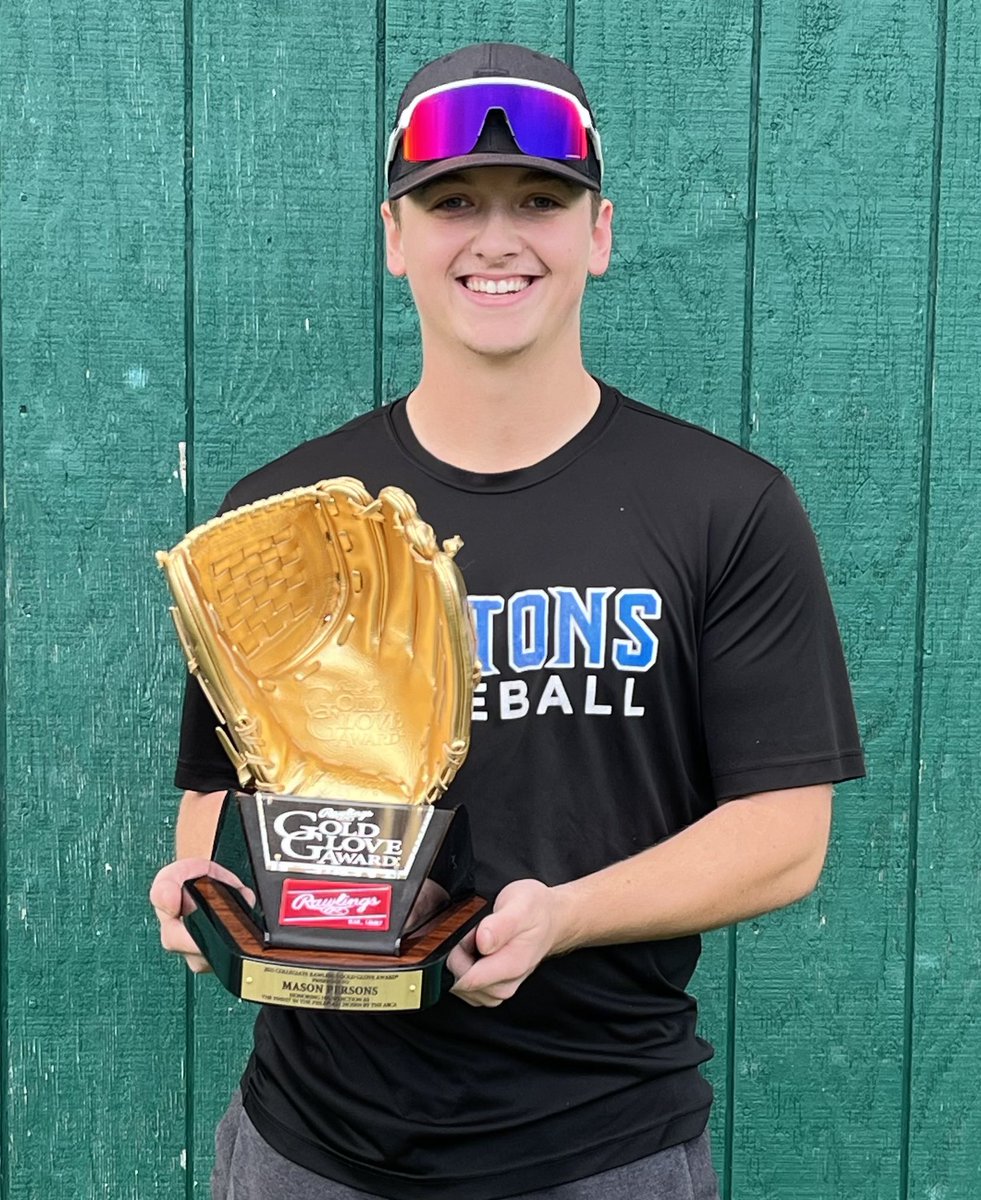 PPersons15's tweet photo. Your 2023 Pacific Association Division Rawlings Shortstop Gold Glove Award Winner!  

#RawlingsGoldGloveAwards
@ABCA1945

Super proud of this guy @PersonsMason!!!  The journey continues @IslandersBSB https://t.co/BEaIPJepmo