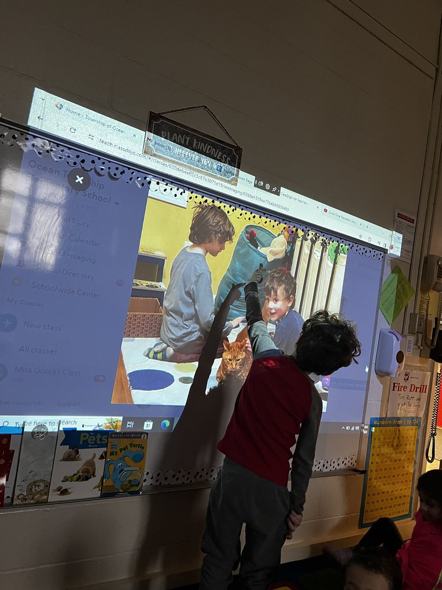 Graceyycredle's tweet photo. Our Pet of the Day is Charmaduke. Wyatt confidently talked about his pet cat to the class. He gave a detailed description of his pet, his favorite food and the activities they do together.
#PetStudy
#PreschoolisCool
#OTES
#Spartanlegacy https://t.co/KE8iiOrYE5