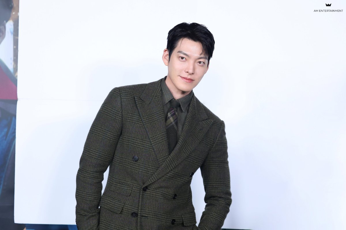 noon2gae's tweet image. 하
김우빈오라버니가좋음.........