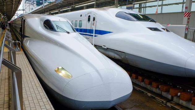 BIG NEWS ⚡⚡ 100% Land acquired for Ahmedabad-Mumbai bullet train project.

India’s bullet train dream inches closer ❤️ 92% of the bullet train corridor will be elevated and 6% will be via tunnels.

The Land acquisition gain speed from 2022 after Eknath Shinde formed the