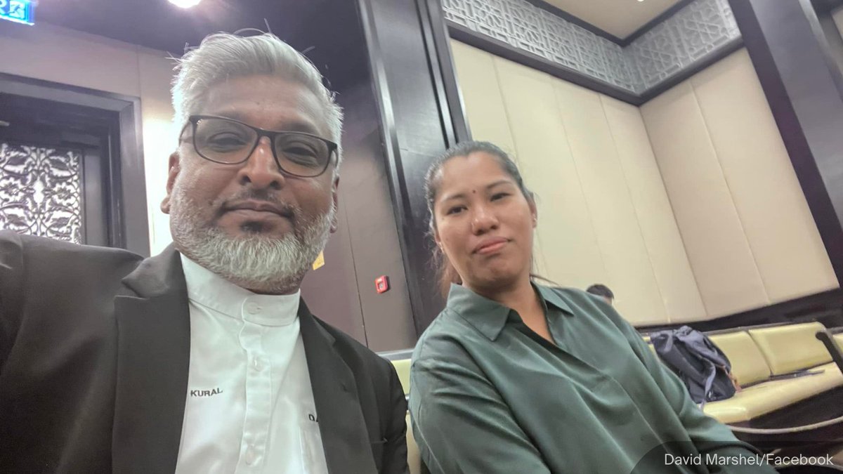 NewsBFM's tweet photo. 1. The Court of Appeal in Putrajaya has quashed the unilateral conversion of Loh Siew Hong's 3 children to Islam.

A 3-person bench, chaired by judge Hadhariah Syed Ismail, ruled that the unilateral conversion is unlawful if it does not get the consent of both parents. https://t.co/bXpXr3C7zO