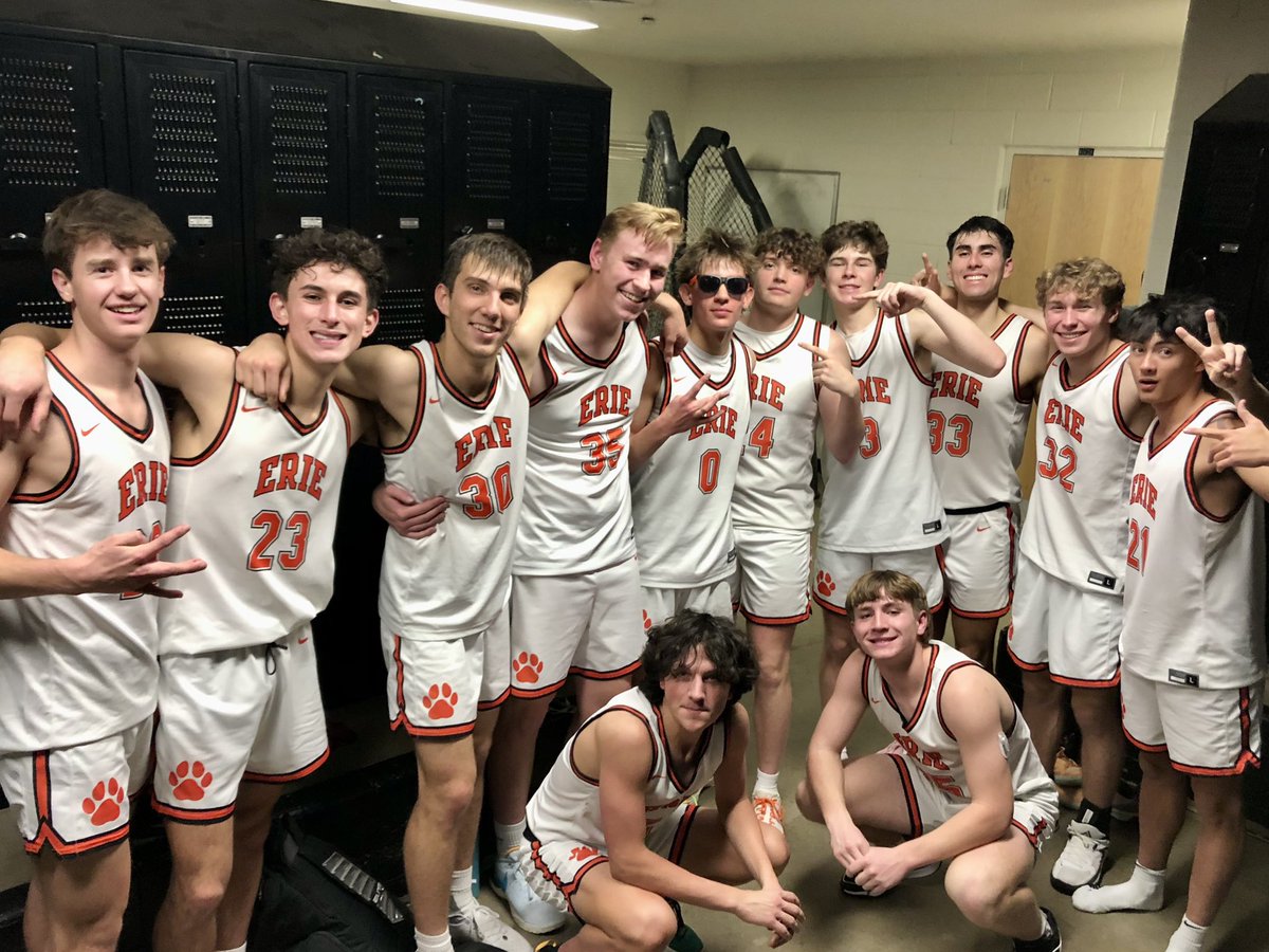 ErieTigersHOOPS's tweet photo. Amazing resilience shown tonight by our Tigers!   Scored 44 points in the second half to secure the comeback W.     #TigerTuffShades for @callengebhardt1  … great leadership throughout the game, and ended with a career-high 30 points as well https://t.co/ki0CLh98YO