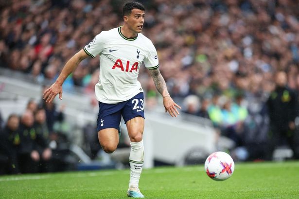 Tottenham_Muse's tweet photo. Pedro Porro this season (Premier League):

— 19 appearances (1,708 minutes)
— 6 assists
— 80.5 Pass%
— 59 tackles (42 tackles-won)
— 14 blocked shots
— 17 interceptions

Top __ RB in the PL

#COYS | #THFC https://t.co/WIc2SaugEC