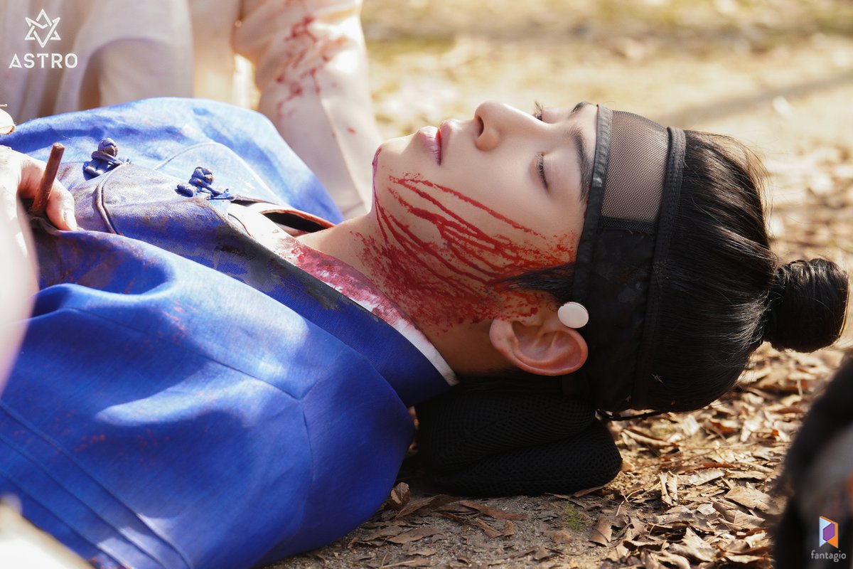 CHAEUNWOO_offcl's tweet photo. [#차은우][포스트] 이 전생의 끝을 다시 써보려 해

▶ https://t.co/ghT1iuDxCA

#네이버_포스트 #아스트로 #ASTRO #CHAEUNWOO https://t.co/v8TeepK6oS