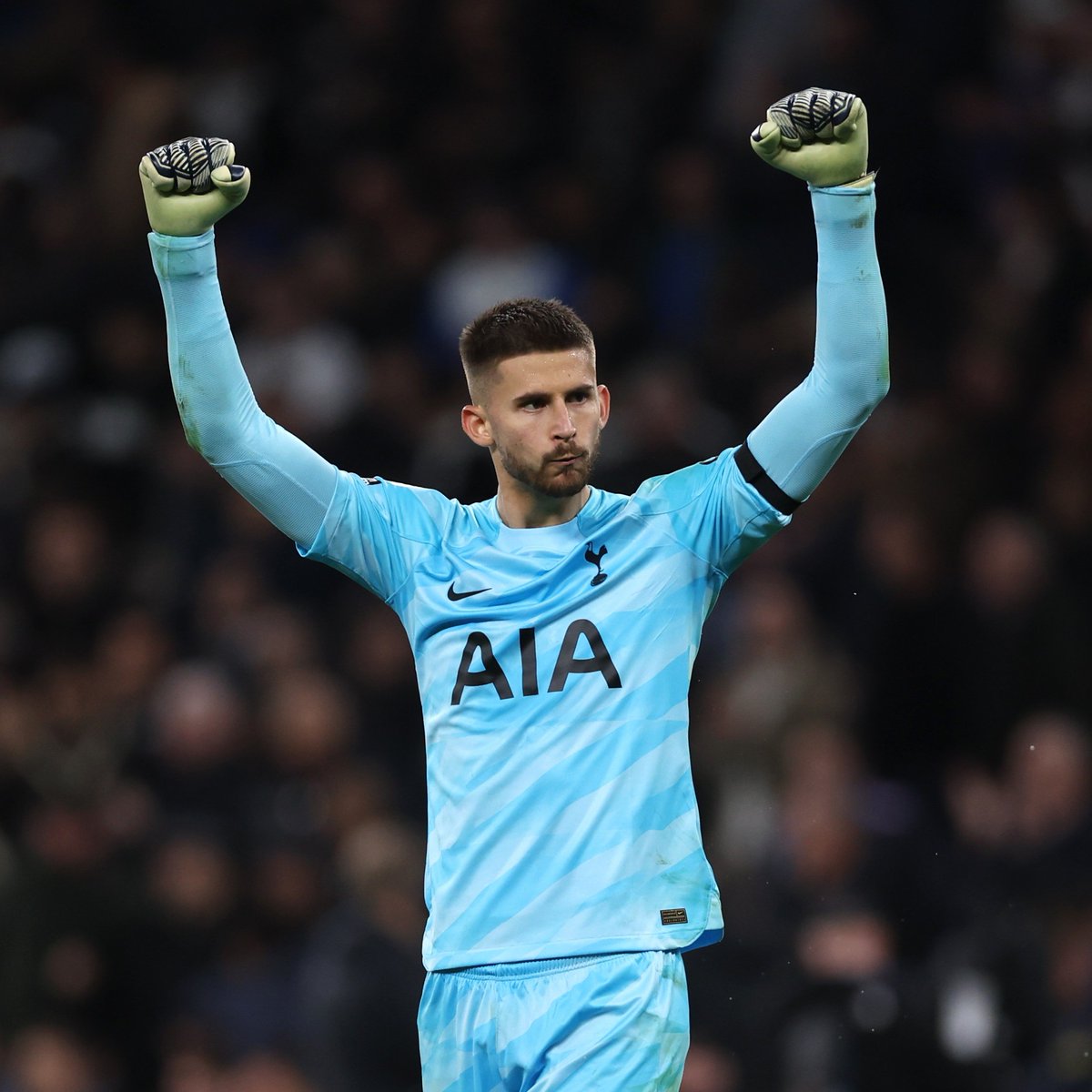 Tottenham_Muse's tweet photo. Vicario this season in the Premier League:

— 20 starts
— 29 goals conceded
— 65 saves
— 5 clean sheets
— 0 error leading to goals

Best Goalkeeper in the PL this season?

#COYS | #THFC https://t.co/T9StlWYo1Z
