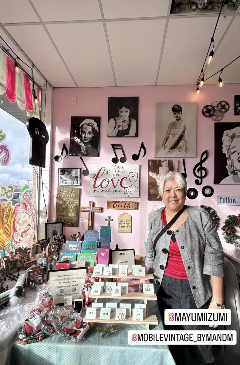 MayumiIzumi1's tweet photo. I’m excited to announce 📣 that I will be at two upcoming #artisanmarkets ! First one will be at Pacific Arts Market on Saturday, January 27 from 1 to 6 pm. Free tix Eventbrite. Come join us and support over 100 #localartists , live 🎶#summerinjanuary #artisanmarket https://t.co/2yi1se641Y