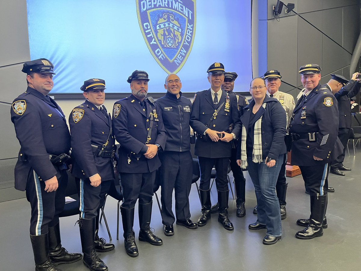 NYPDHighway's tweet photo. A huge Congratulations to our very own Aux/Inspector David Ng (Hwy Unit #2) on his well deserved Promotion to the Rank of Aux/Deputy Chief!!! Thank you for your continued service, dedication, and leadership. 🇺🇸🏍🚔🚨👮‍♂️⭐️ https://t.co/JMADHFxjZO