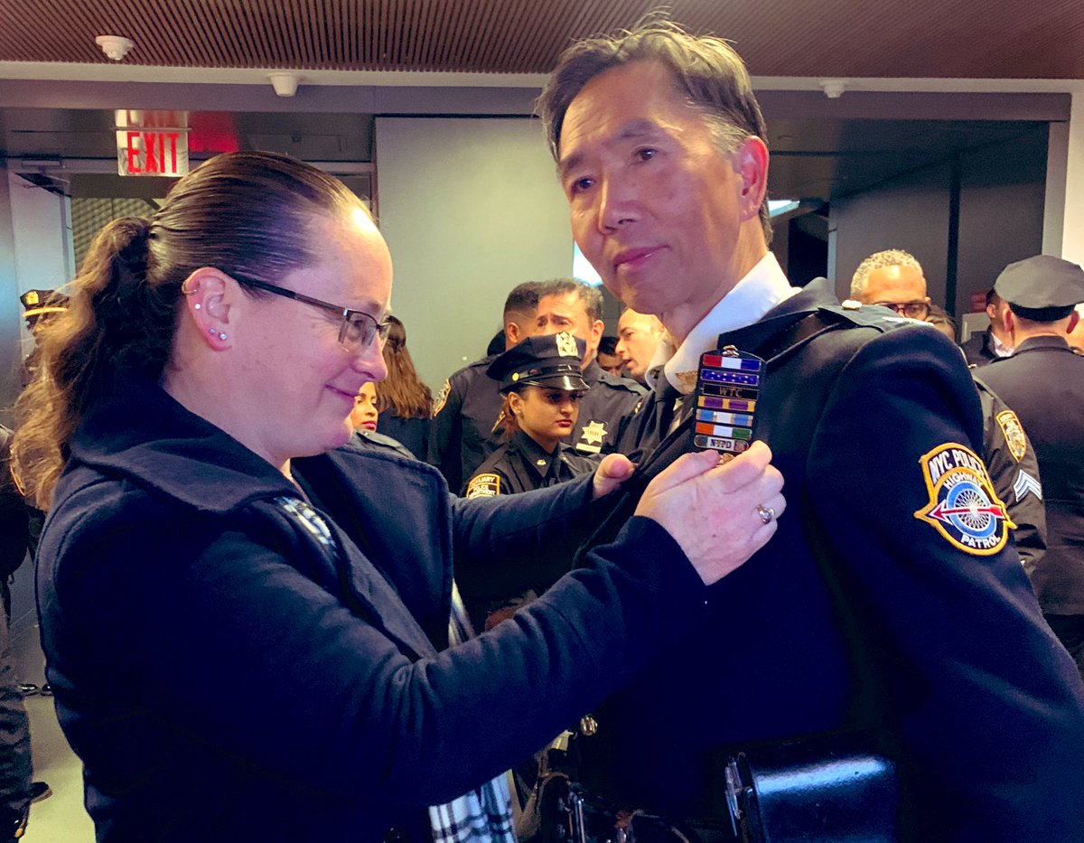 NYPDHighway's tweet photo. A huge Congratulations to our very own Aux/Inspector David Ng (Hwy Unit #2) on his well deserved Promotion to the Rank of Aux/Deputy Chief!!! Thank you for your continued service, dedication, and leadership. 🇺🇸🏍🚔🚨👮‍♂️⭐️ https://t.co/JMADHFxjZO