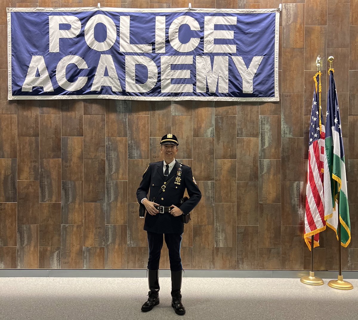 NYPDHighway's tweet photo. A huge Congratulations to our very own Aux/Inspector David Ng (Hwy Unit #2) on his well deserved Promotion to the Rank of Aux/Deputy Chief!!! Thank you for your continued service, dedication, and leadership. 🇺🇸🏍🚔🚨👮‍♂️⭐️ https://t.co/JMADHFxjZO