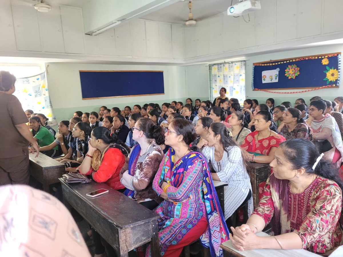 NGOWings2013's tweet photo. Held a review session at Holi Paradise School . Expanding our focus, we raised awareness about Cervical Cancer, Breast Cancer, Menstrual Health and Hygiene. Participants actively engaged, offering positive feedback and expressing gratitude for the valuable knowledge gained. https://t.co/jTEp2VDXyL