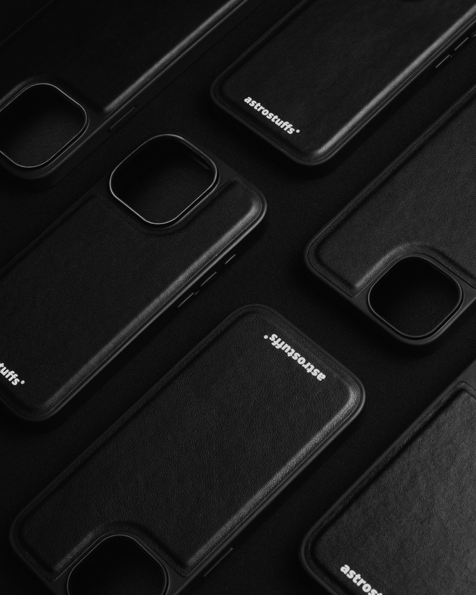 Astrostuffs_TH's tweet image. Introducing our new logo phone case, not only TPU  but also  TPU LEATHER which is  made of genuine leather to make it more classy.

*only some models of iPhone case are available. 

Available 12.01.24 at 11 AM (GMT+7)  via astrostuffs.com and LINE SHOPPING…