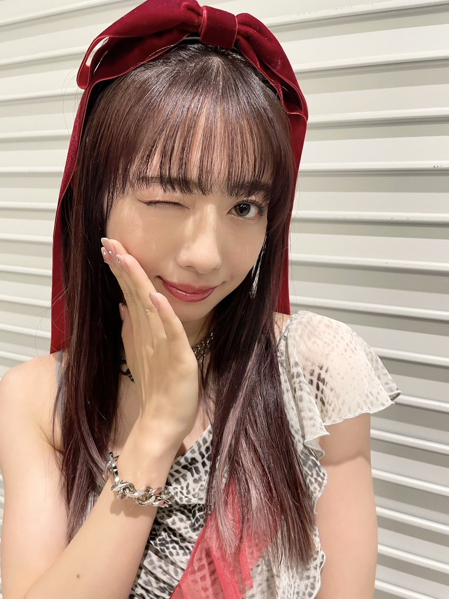 ebichu_staff's tweet photo. 1月15日(月)20:00～
#真山りか 生誕ソロライブ
「#まやまにあ-Level.8-」生実況決定!!

是非チェックしてください🙌✨

https://t.co/tI7zISNJfP

#エビ中 #えびちゅう https://t.co/Uu26gRMg3G