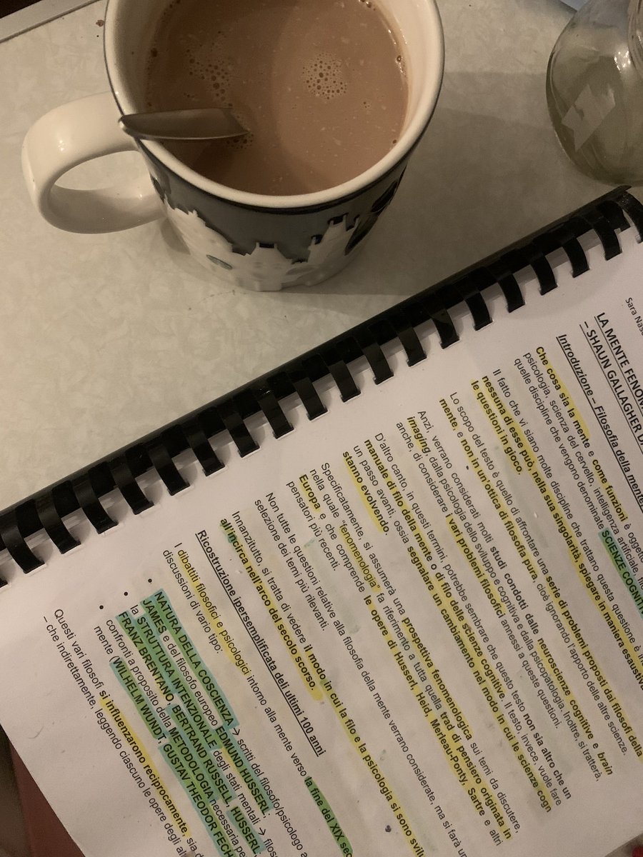 saradjokofan1's tweet image. 6:50AM. The sun hasn’t risen yet but my study session can’t wait for it. 📚☕️🌙 #idemo
