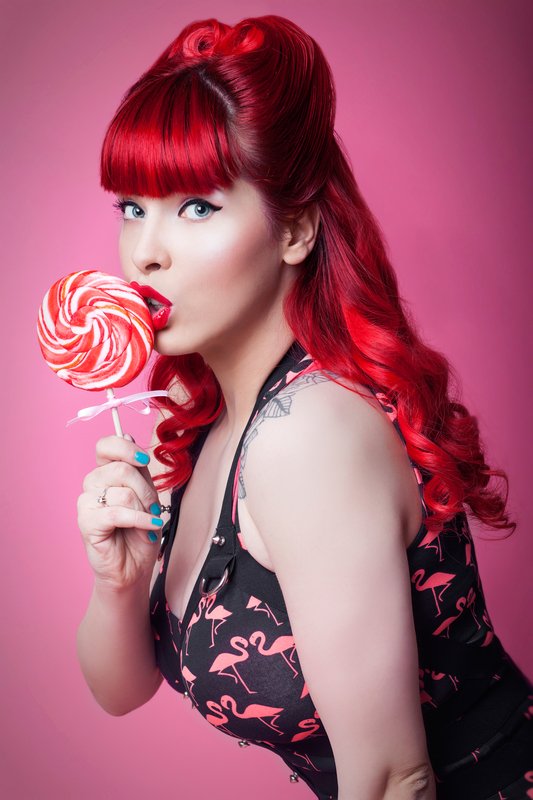 URPhoneFantasy's tweet photo. @HottiePromo Just waiting for something sweet to eat! 
https://t.co/FfmSJ4YSgq https://t.co/WpO2E5XSKu