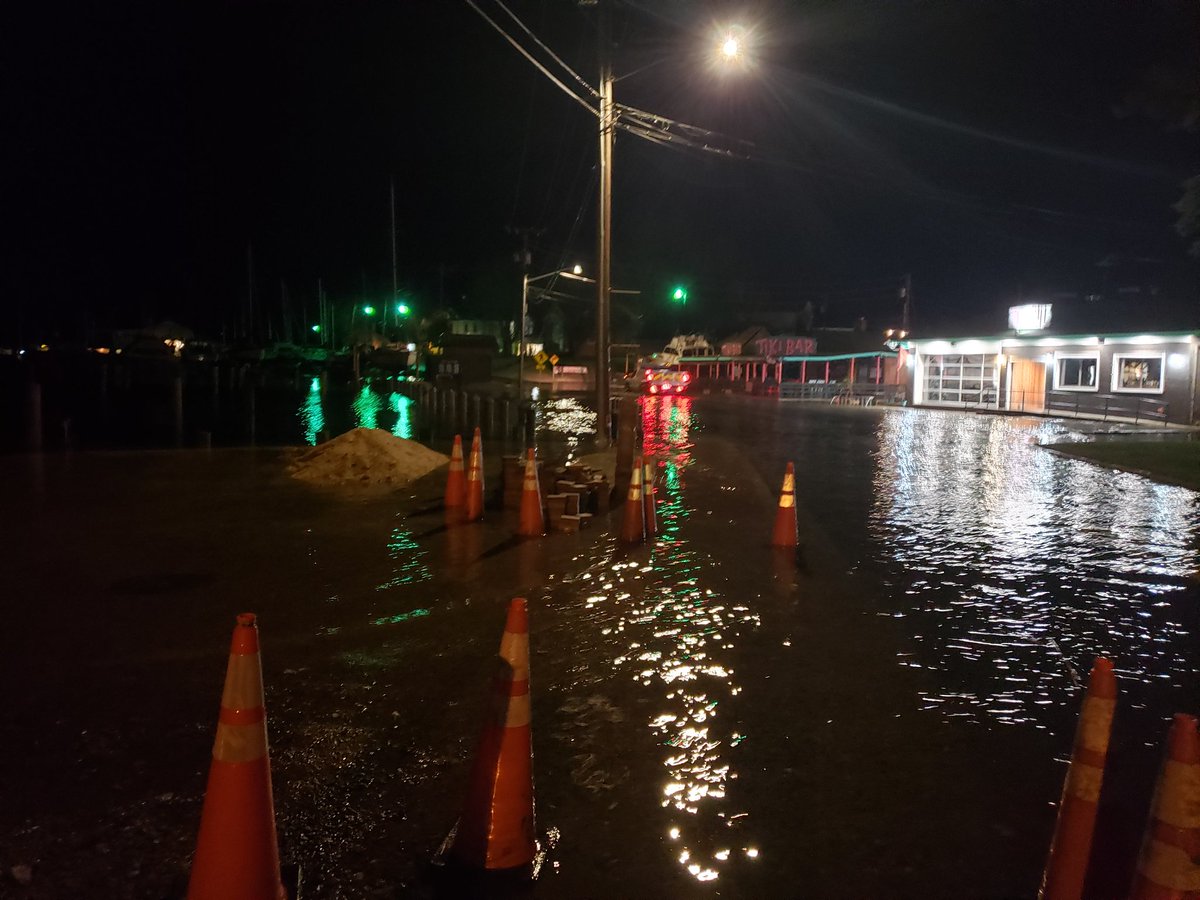 ForecasterJason's tweet photo. Highest #stormsurge by a winter storm on record in Solomons from this storm https://t.co/bM4LHFUl2j