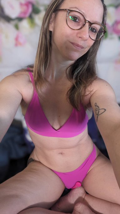 Actuellement en live maintenant sur @babylonliveshow @StreamateFrance 🎥🔞  https://t.co/qmPoI0KzUX   #laetiluxure<a class="tags" target="_blank" title="On Twitter" href="/?out=eyJ0eXAiOiJKV1QiLCJhbGciOiJIUzUxMiJ9.eyJpYXQiOjE3MjIxNzE2MDQsImlzcyI6InR3cG9ybnN0YXJzLmNvbSIsIm5iZiI6MTcyMjE3MTYwNCwiZXhwIjoxNzUzNzA3NjA0LCJyZWRpcmVjdF91cmwiOiJodHRwczovL3R3aXR0ZXIuY29tL2JhYnlsb25saXZlc2hvdyJ9.YC0QNNy87Np0ihkGugU47fEdorEXtuYbykJNBlOS9Hyl36vzd-apFOFZAVG6CU7tVGx0F_NfMTHP4-Cjqn_p0g">@babylonliveshow</a><a class="tags" target="_blank" title="On Twitter" href="/?out=eyJ0eXAiOiJKV1QiLCJhbGciOiJIUzUxMiJ9.eyJpYXQiOjE3MjIxNzE2MDQsImlzcyI6InR3cG9ybnN0YXJzLmNvbSIsIm5iZiI6MTcyMjE3MTYwNCwiZXhwIjoxNzUzNzA3NjA0LCJyZWRpcmVjdF91cmwiOiJodHRwczovL3R3aXR0ZXIuY29tL1N0cmVhbWF0ZUZyYW5jZSJ9.9cIy3p3E4iSVj5l1lPTQuDIHNHTUTVa-hnrnGQD2AsVl7GiNXCLuN_zSIJiIPB_PrJFCcRIlvLcRCDTjffsQLQ">@StreamateFrance</a><a href="/tag/porn"class="tags"><span>#porn</span></a><a href="/tag/streamate"class="tags"><span>#streamate</span></a><a href="/tag/camgirls"class="tags"><span>#camgirls</span></a><a href="/tag/laetiluxure"class="tags"><span>#laetiluxure</span></a><a href="/tag/laeti_luxure"class="tags"><span>#laeti_luxure</span></a>