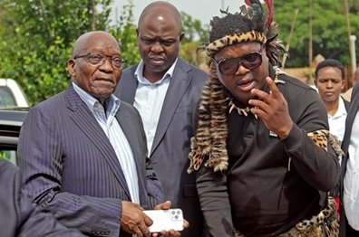 Ndumiso37236174's tweet photo. Ngizwe Mchunu and Mkparty ruined Julius Malema's plans of getting majority votes from the KZN province๐๐ all Thank's to Zuma and Ngizwe.
Because ever since a Zulu man was removed and Ramaphosa was in charge, Limpopo neglected the EFF and COPE๐#ANCSG #zuma #zulus #SouthAfrica https://t.co/BCdYBviEds
