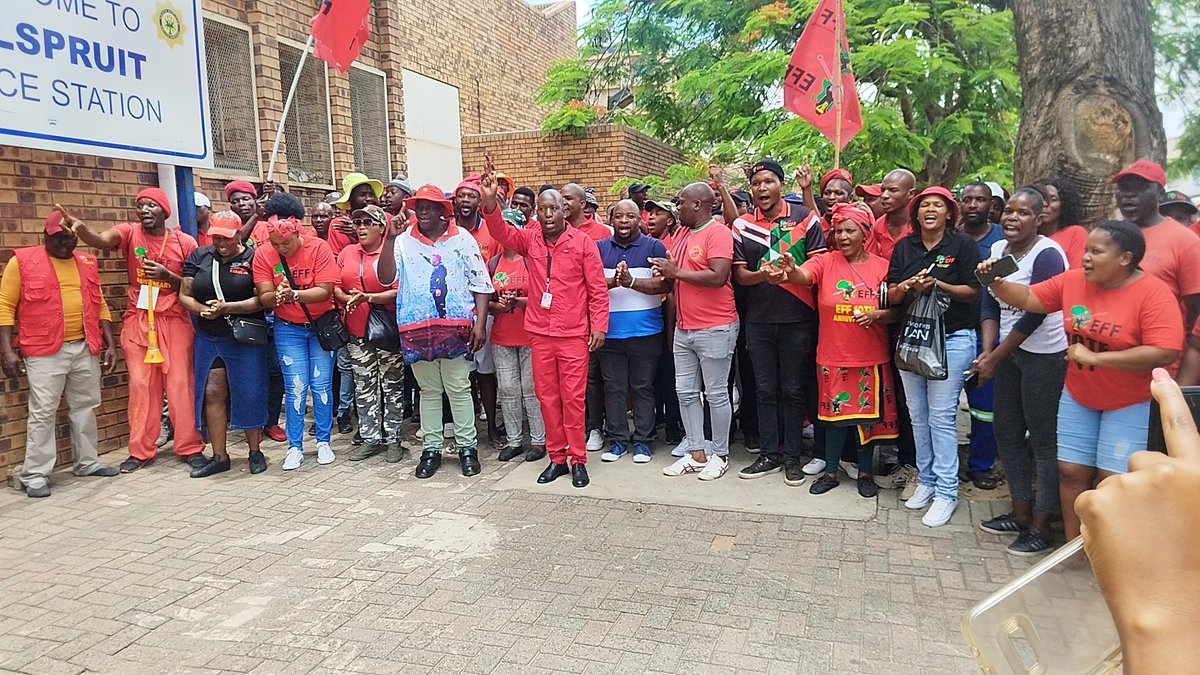 ZweWaEFF's tweet photo. We are ready to follow through and ensure that Blade Nzimande is held accountable in all fronts through the leadership of @Shikwambanaman1 and EFF ZA #BladeMustFall https://t.co/Z0d3PIji2g