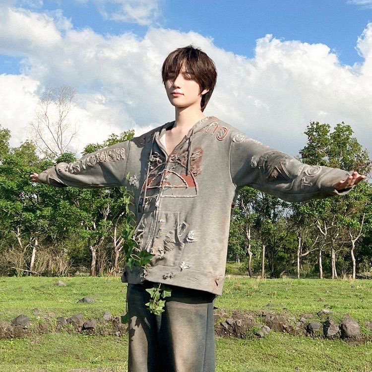 noosangel's tweet photo. its been a year since temptation era,
 and 3 months since freefall era 🤍

#BEOMGYU https://t.co/t2Q1YcLis9