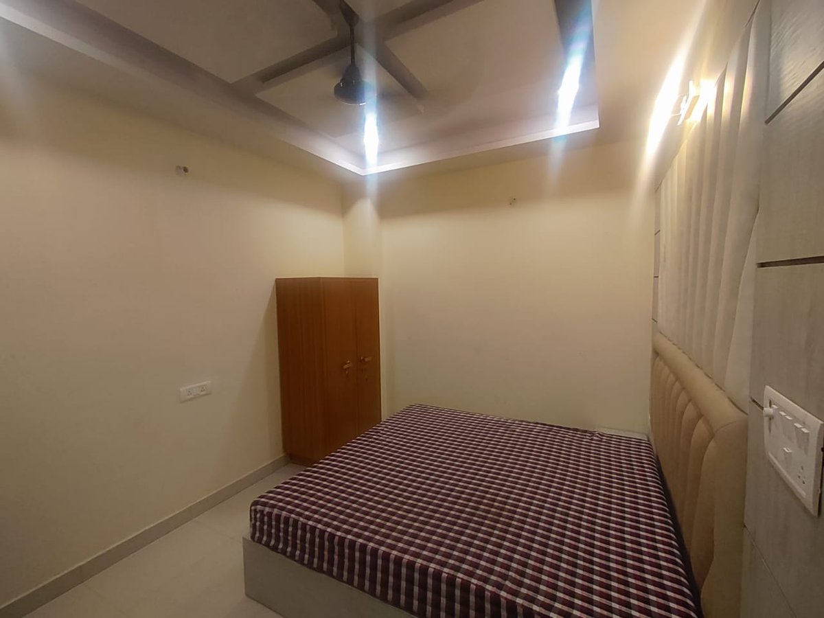 CripaPgs's tweet photo. Pgs In Noida with meals &amp; all amenities starts at Rs. 5999 ... Call at 9871324721 or visit https://t.co/zZVnGlR08E Also get free Online Real Tour by clicking this link https://t.co/wcTzqfcbB8 https://t.co/udgxxxih8g