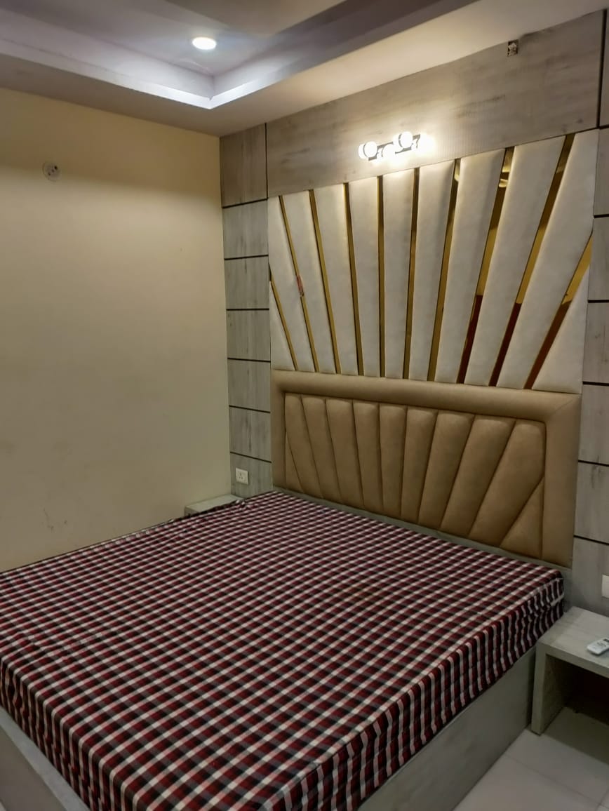 CripaPgs's tweet photo. Pgs In Noida with meals &amp; all amenities starts at Rs. 5999 ... Call at 9871324721 or visit https://t.co/zZVnGlR08E Also get free Online Real Tour by clicking this link https://t.co/wcTzqfcbB8 https://t.co/udgxxxih8g