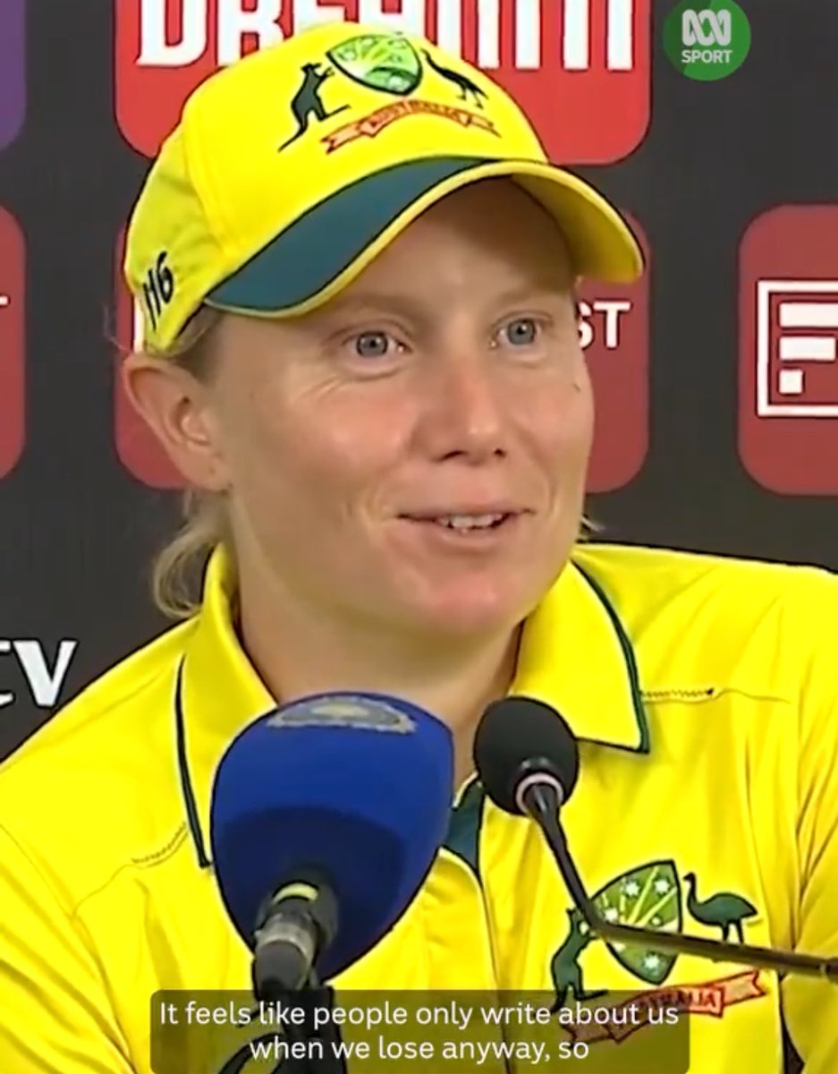 Poms lost Test and came back to DRAW the #Ashes and everyone in English media lost their heads. They celebrated as if they won three WCs together. Aussie journos criticised. Now we have won two series after losing Test and absolutely no fanfare. 

Midge wasn’t kidding 

#INDvAUS