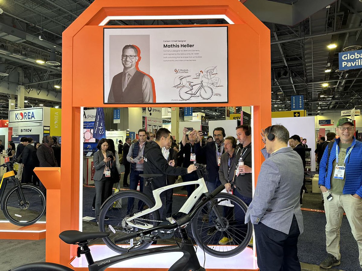 newurtopia_us's tweet photo. Urtopia's debut day at CES concluded perfectly! Top-tier media arrived as scheduled, and Urtopia CEO Owen continuously explained our new technologies and products. The ChatGPT Integration demo showcased on-site received unanimous praise. What a beautiful first day! https://t.co/69NTAFPXRP
