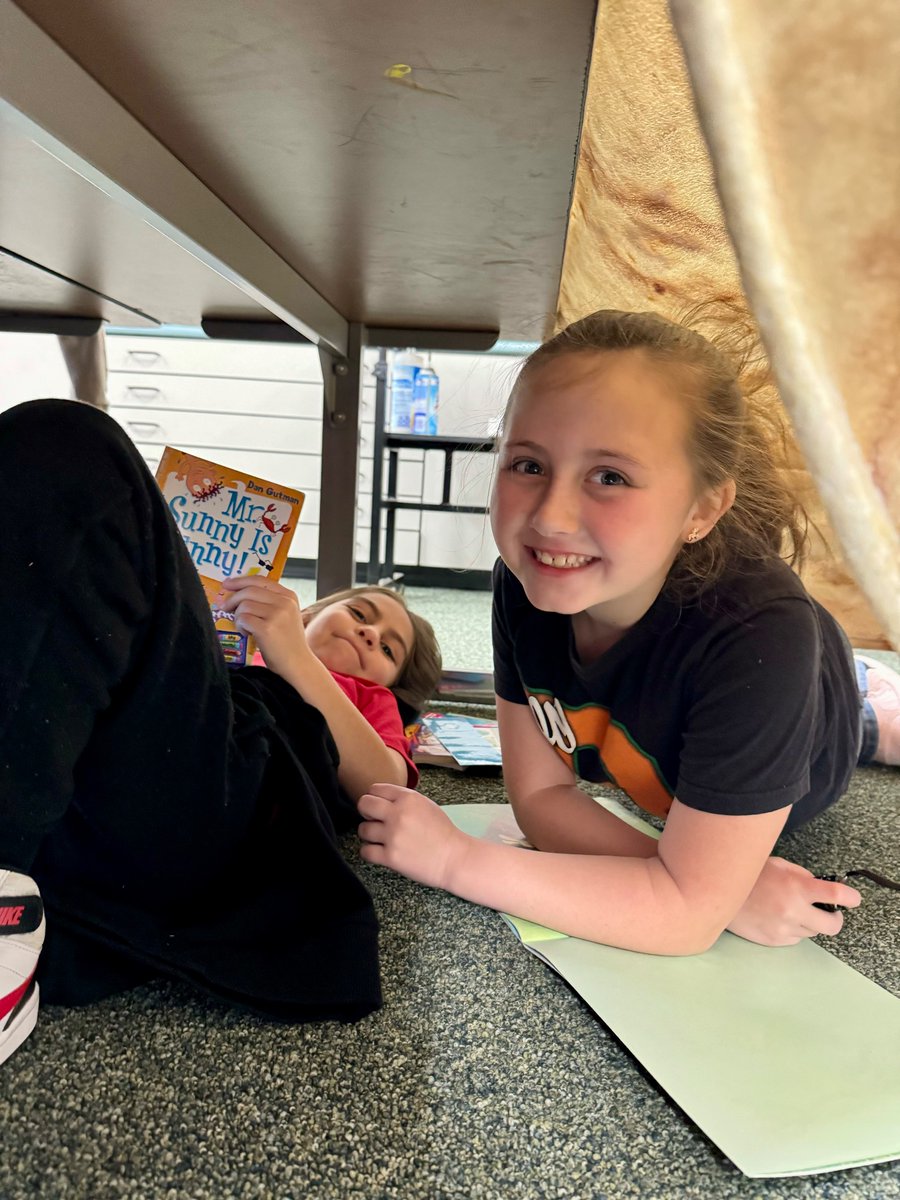 We had a fun day hibernating just a bit longer reading and snacking. All smiles on our first day back. 
#BurtonExperience #wrb #secondgrade 
<a href="/MrsBoudreauxWRB/">Angela Boudreaux</a>