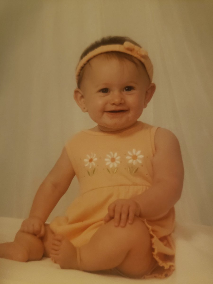 MarieWohlgamuth's tweet photo. It's been 21 years since I got to hold you in my arms! You had so much life left to live but i have so many memories that i cherish! I think about you every day and miss you! I love you forever and always Abigail Rose! https://t.co/6M9XOK5Ta2