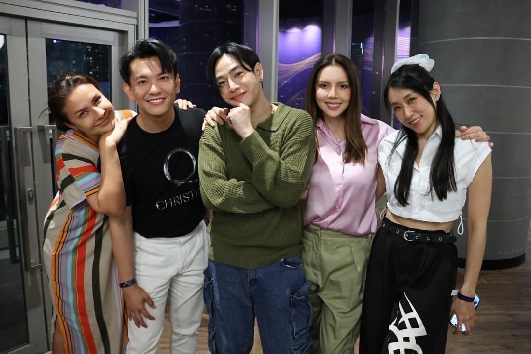 Christina Aguilar Fan Page tweet media