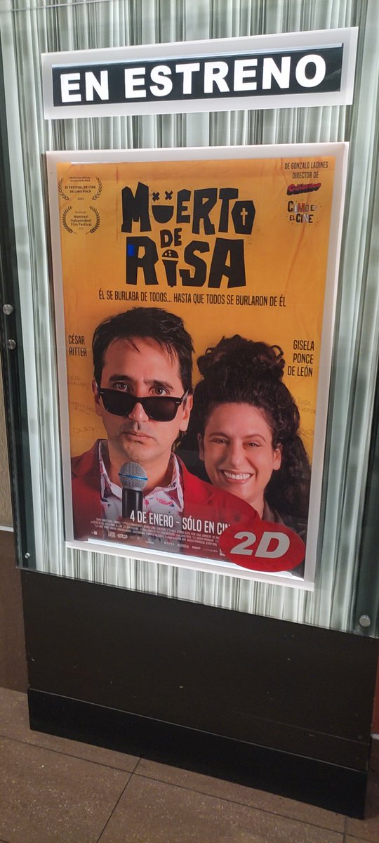 ManOfTomorrow97's tweet photo. #MuertoDeRisa es un peliculón.
Hay un trasfondo dramático camuflado acompañado con grandes actuaciones de César Ritter y Gisela Ponce de León.
Mención especial a los cameos de actores y artistas peruanos relacionados al mundo de la comedia que no se sintieron nada forzados. https://t.co/BkUrQf5ce3