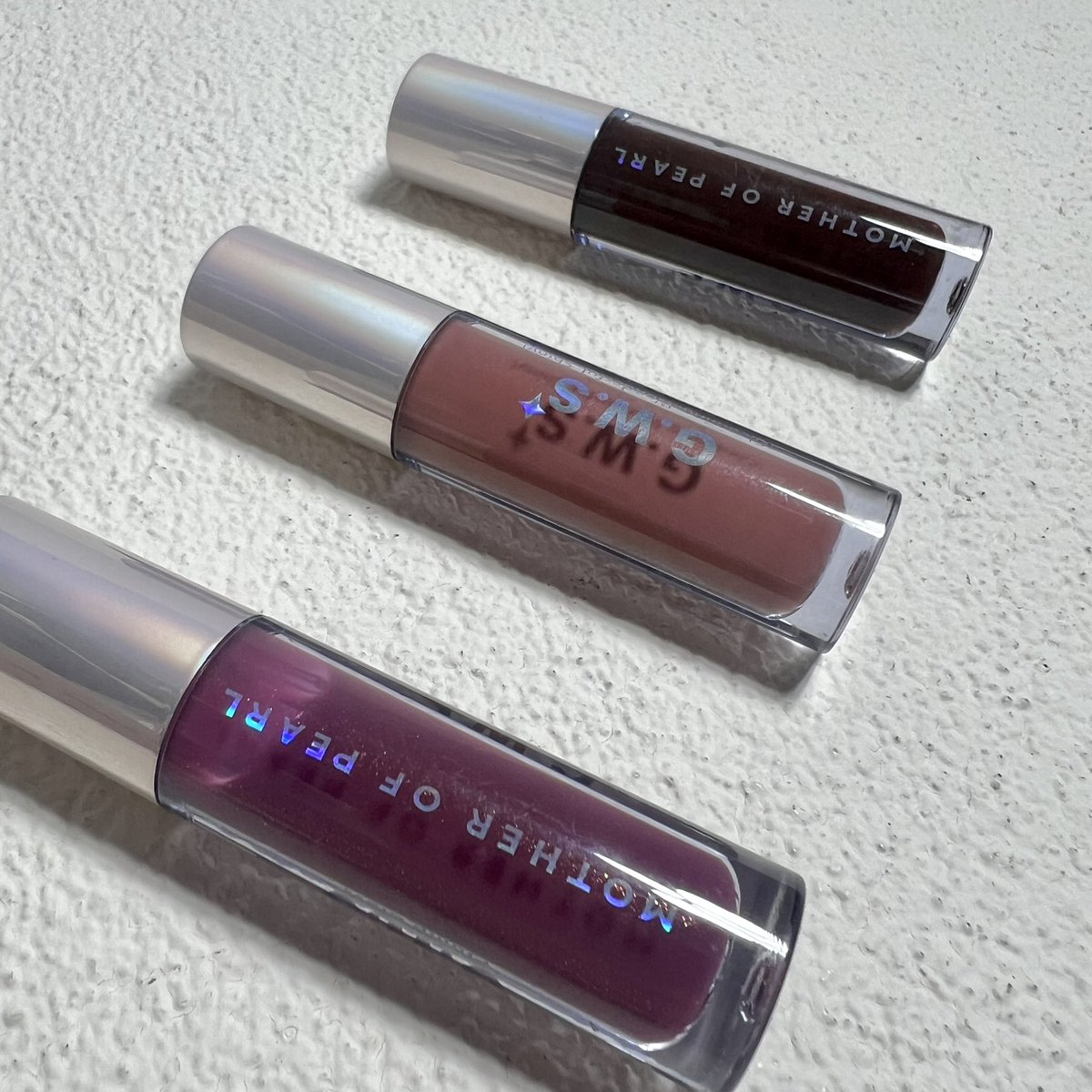beautiaf's tweet photo. ✨ MARKIGI ✨

Mari kita giveaway!!!! 
Giveaway Lipgloss MOP (G.W.S Plump Gloss), untuk 2 orang pemenang bebas mau shade yang mama.

♡ follow aku @beautiaf
♡ retweet &amp; likes tweet ini
♡ retweet &amp; likes tweet di bawah ini.

aku end hari minggu, good luck!♡ https://t.co/mL56QTfScC