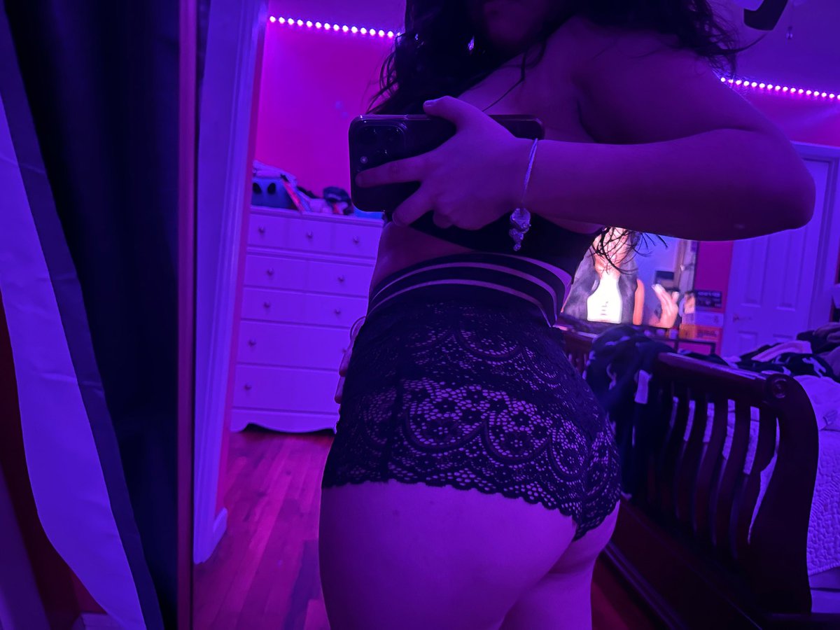 ari2youuuu's tweet photo. The way I fg bout this app is Insane https://t.co/QepwOOy0fH