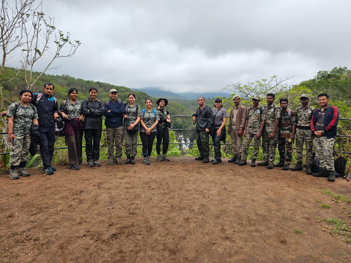 casfoscbe's tweet photo. On 9th Jan, 2024, Officer Trainees of SFS 2022-24(I) Batch participated in transect line survey under the guidance of Shri. V Karthick, IFS and estimated prey abundance, vegetation, human disturbance and ground cover.
#TransectLineSurvey #WildlifeEstimation #sfs #Conservation https://t.co/ChxQORZrxC