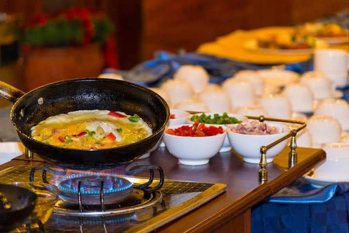 Enjoy our buffet breakfast prepared from 6am or even earlier to suite your requirements.
The Radix Hotel 
Home away from Home. 
#TheRadixHotel #Karen #Nairobi #Hotel #Restaurant #Accommodations #Swimming #Gardens #Events #Conference #conferencehalls