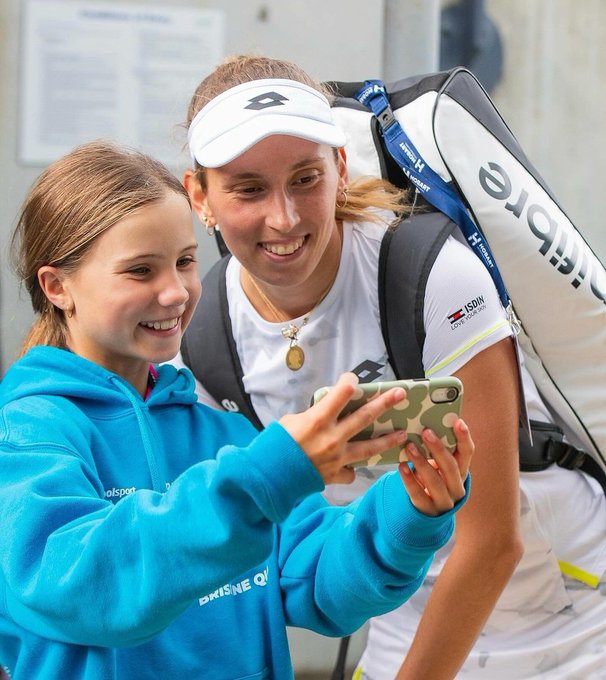 ELISE MERTENS - Página 8 GDdn5vLaEAARarv?format=jpg&name=small