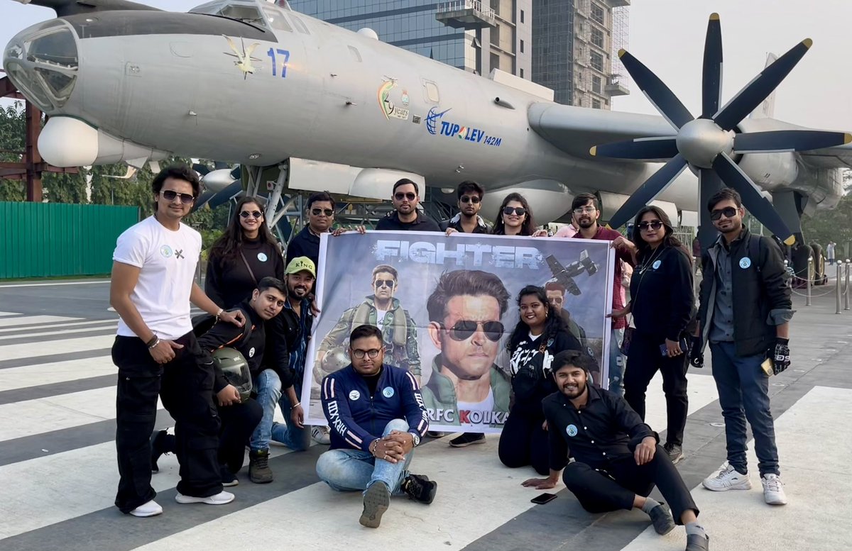 HrfcKolkata's tweet photo. At Aircraft Museum 

#HappyBirthdayHrithikRoshan https://t.co/DPO0uCCpXL