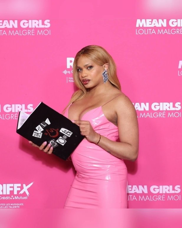 #meangirls 2024 is out! Here my review
➡️ My advice for love even more the movie is...watch @meangirlsmusical before
➡️ if you dislike musical watchout!
➡️ if u like to laugh a lot, go to see this movie!
➡️ the most important is the message of respect  behind this movie